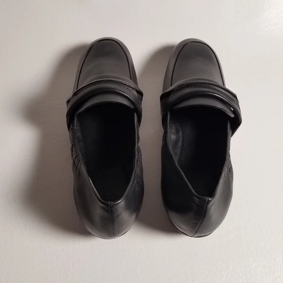 Mercedes Castillo Leather Shoes